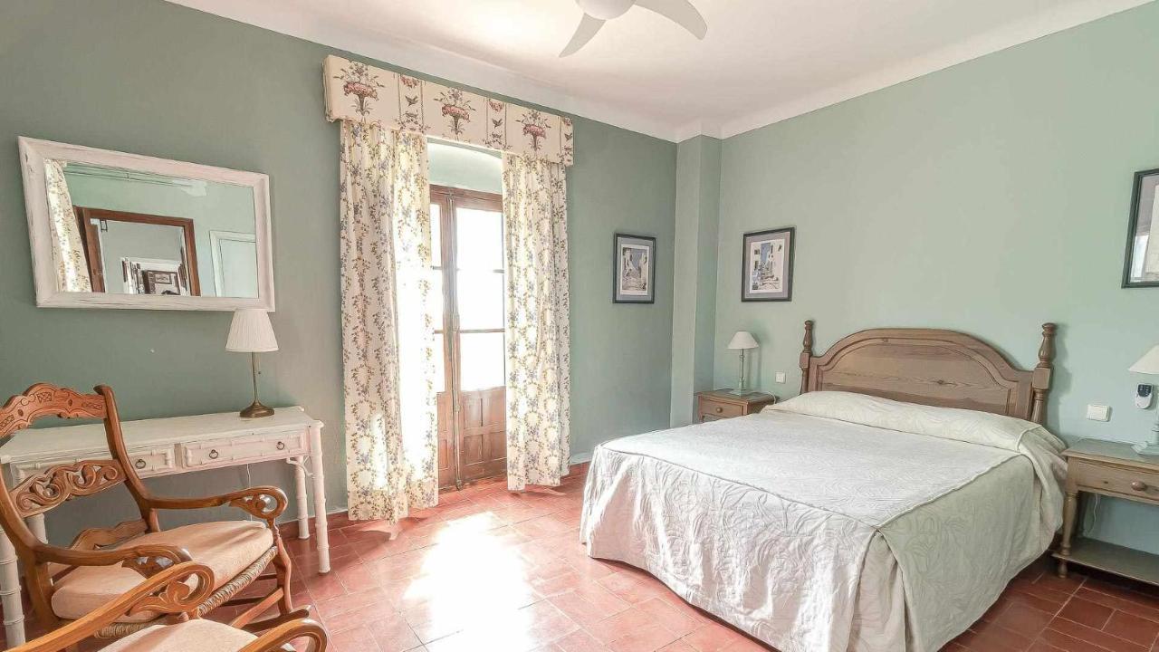 Вилла Hacienda El Corchuelo Марчена Экстерьер фото
