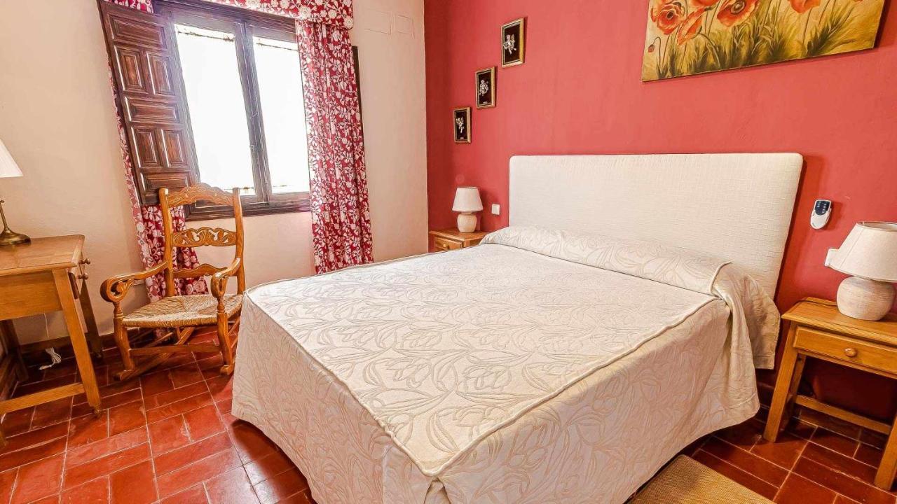 Вилла Hacienda El Corchuelo Марчена Экстерьер фото